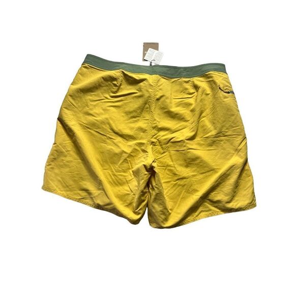 Patagonia Men's Surfboard Yellow Wavefarer Boardshort Swimwear Size 40 NWT - Picture 2 of 6
